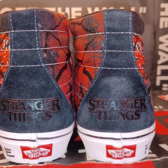 Vans x Men\'s 13 Stranger Things Sk8-Hi Reissue Friends Dont Lie VN0A2XSBY09 main image 5